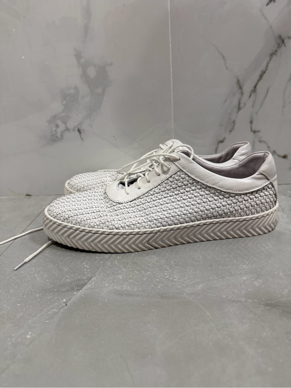 Marc Nolan white Woven leather  Low-Top Lace-Up casual Sneakers